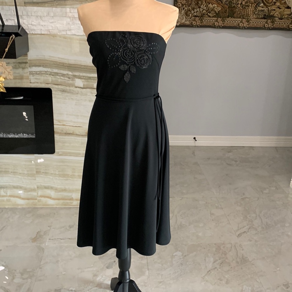 Express Black Strapless Dress. Size 5/6